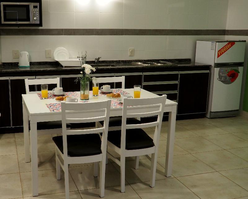Umbral Del Aconcagua Aparthotel Мендоса Екстериор снимка